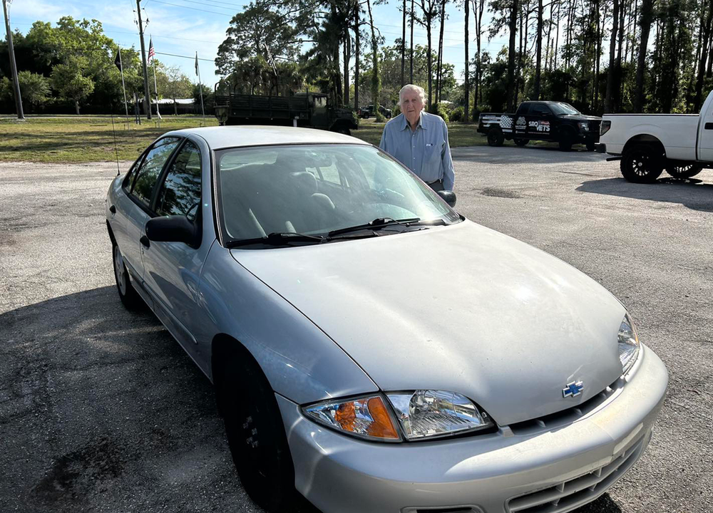 goodwill manasota helps veteran in need