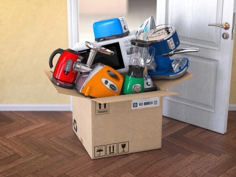 Residents donation of household goods items in Boca Raton to help others Residents donation of household goods items in Boca Raton to help others