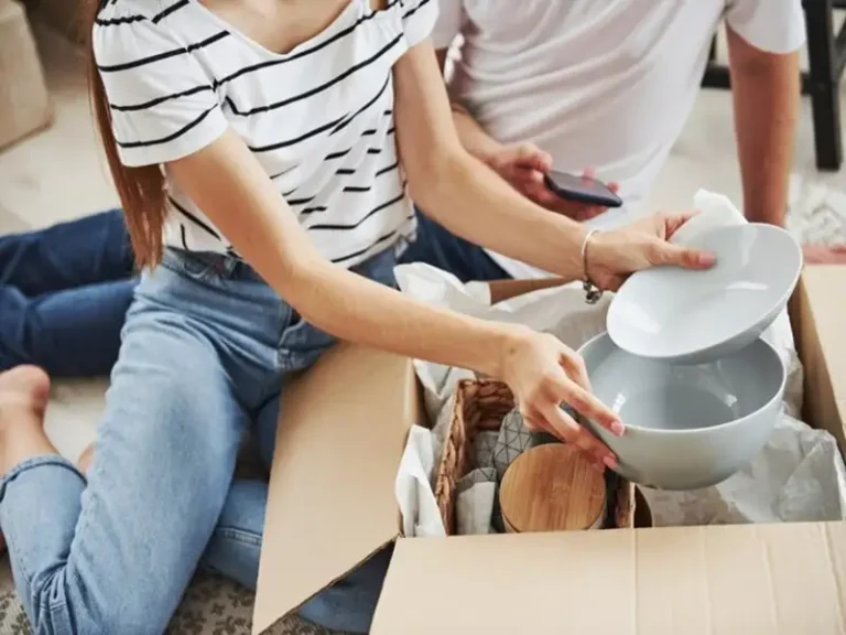 Free pickup of household goods donation for Goodwill organization Free pickup of household goods donation for Goodwill organization