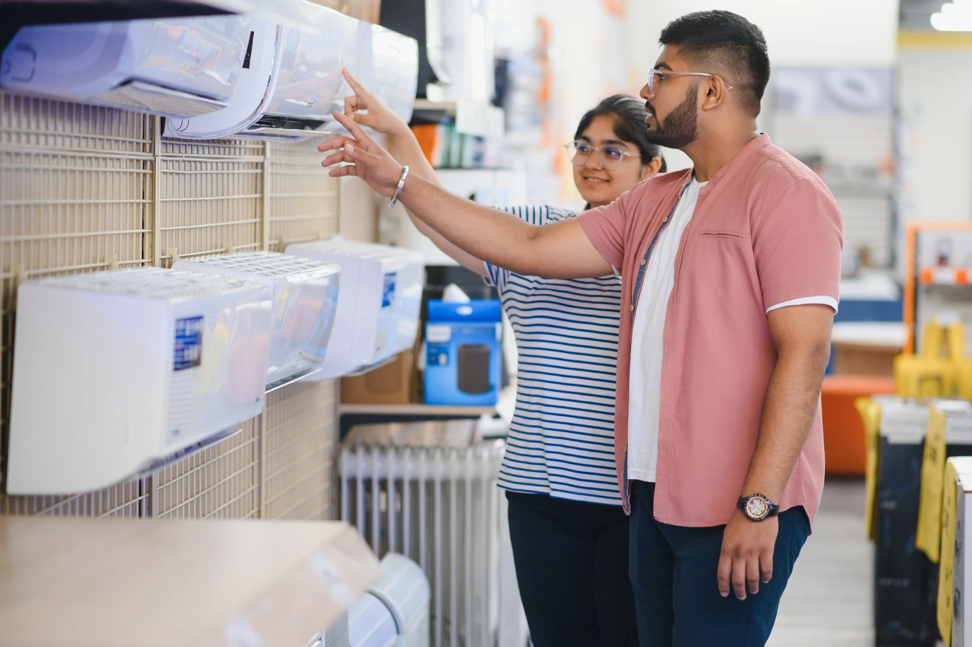 display of second hand appliances - air conditioners in bradenton