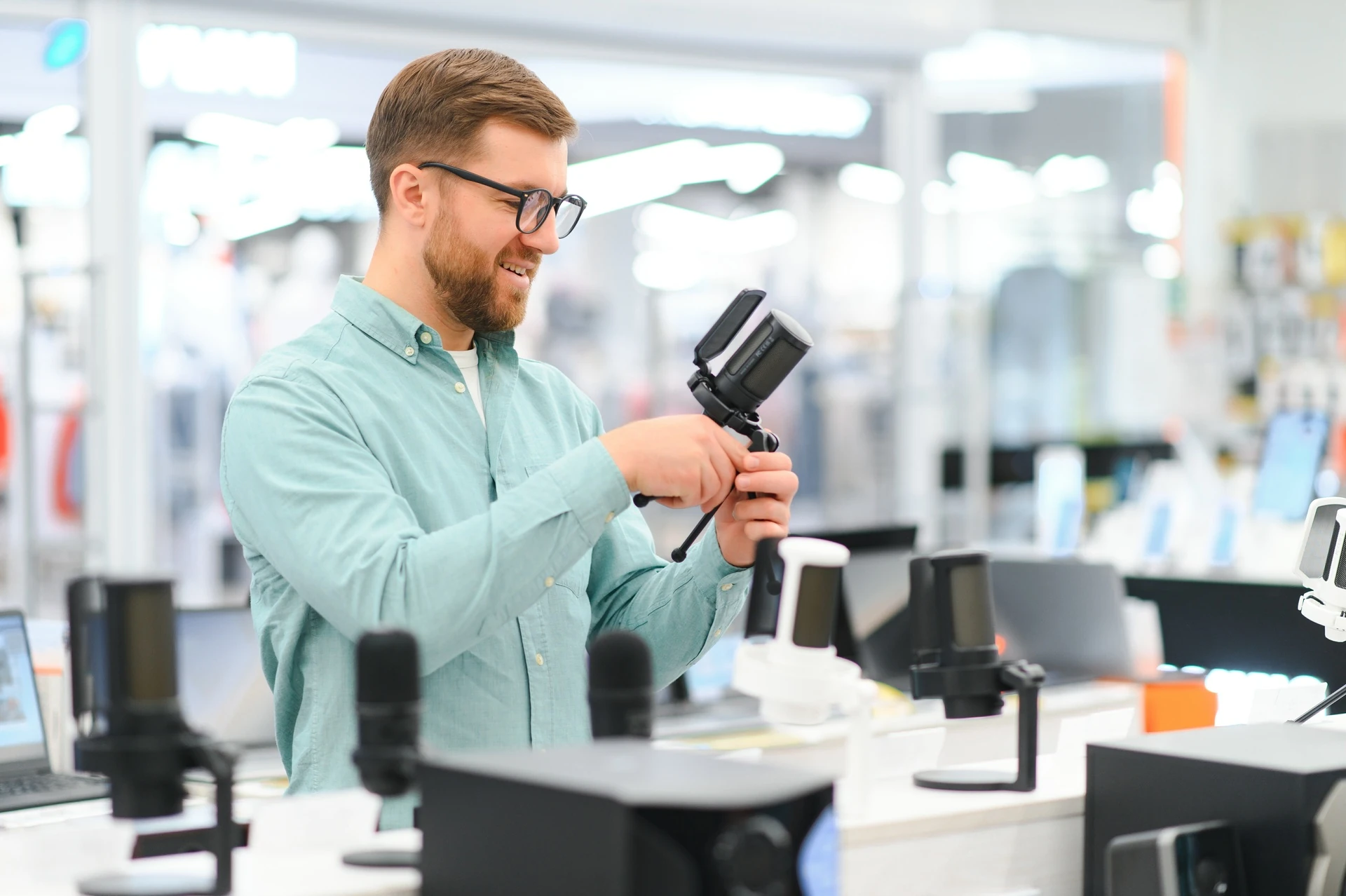 table display featuring used electronics in boca raton such as tablets and handheld devices